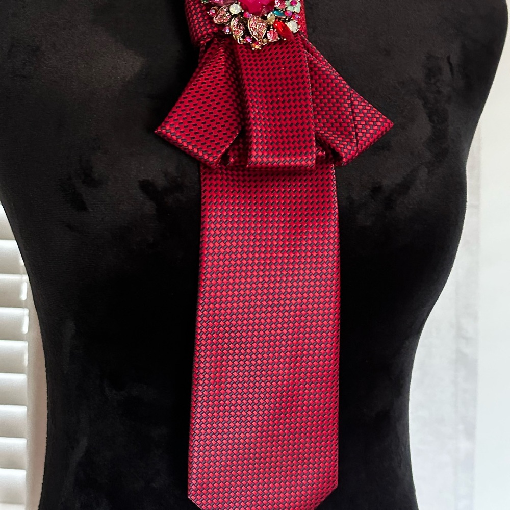 OOAK Neck Tie Necklace with Brilliant Color Stones Brooch - Picture 10 of 14